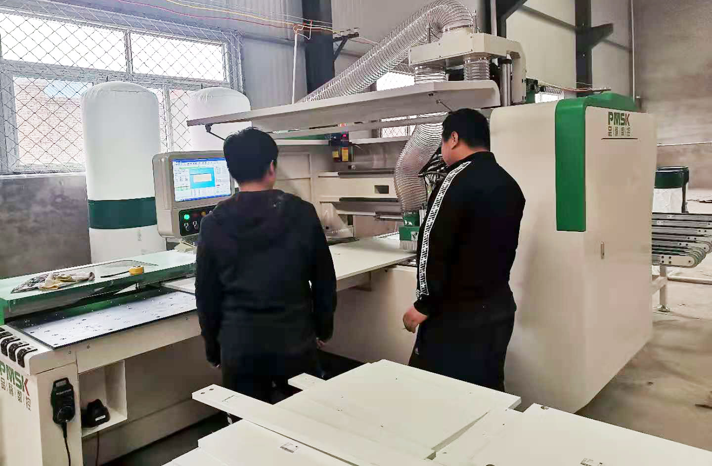 北京市燕郊張總-數(shù)控六面鉆培訓(xùn)完畢，正式...